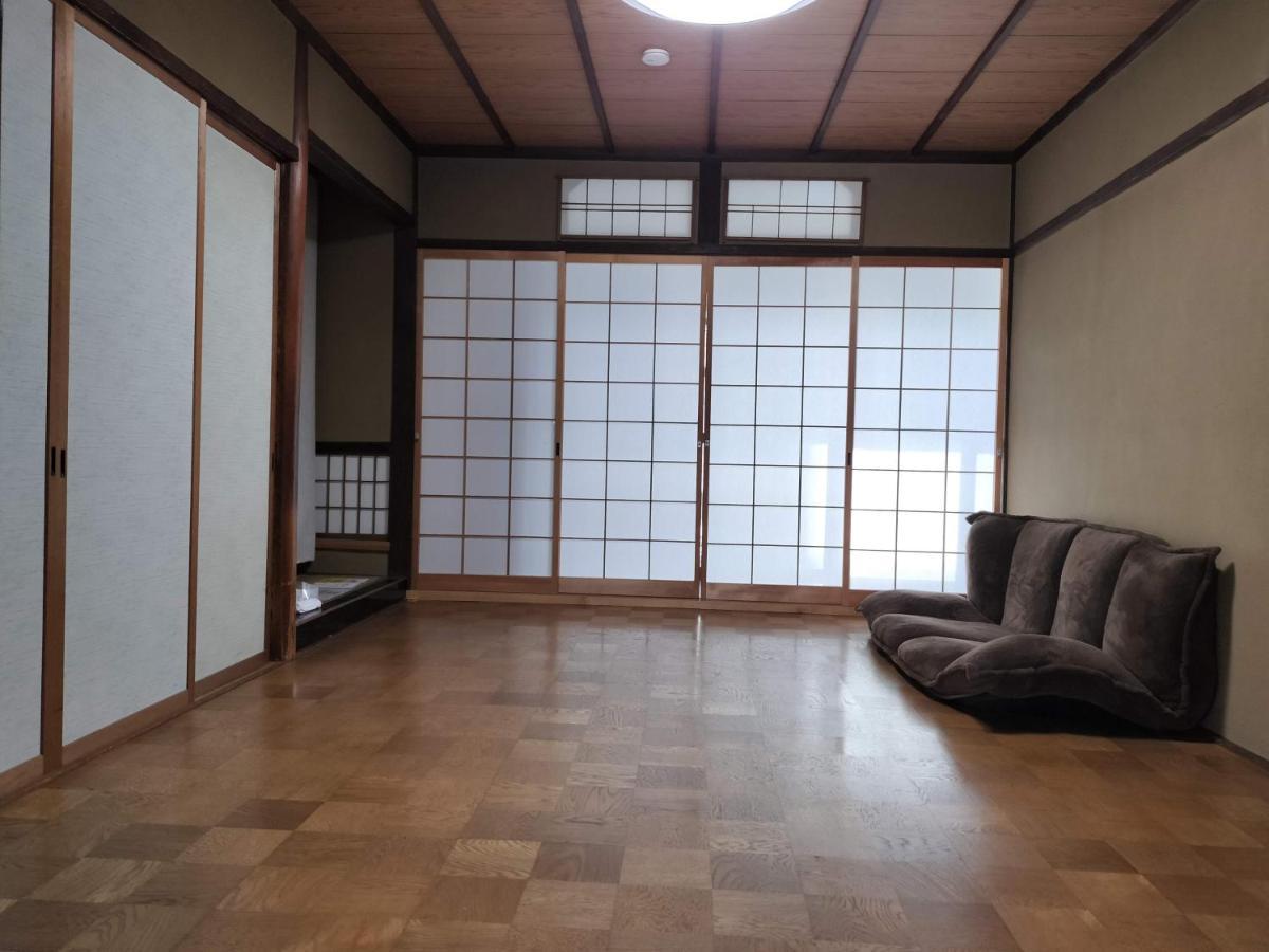 Retro Villa Fooga 昭和町屋貸切 風雅 Kinugasa Экстерьер фото